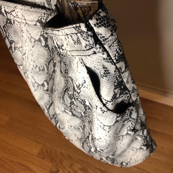 Snakeskin Skirt - Picture 3 of 5